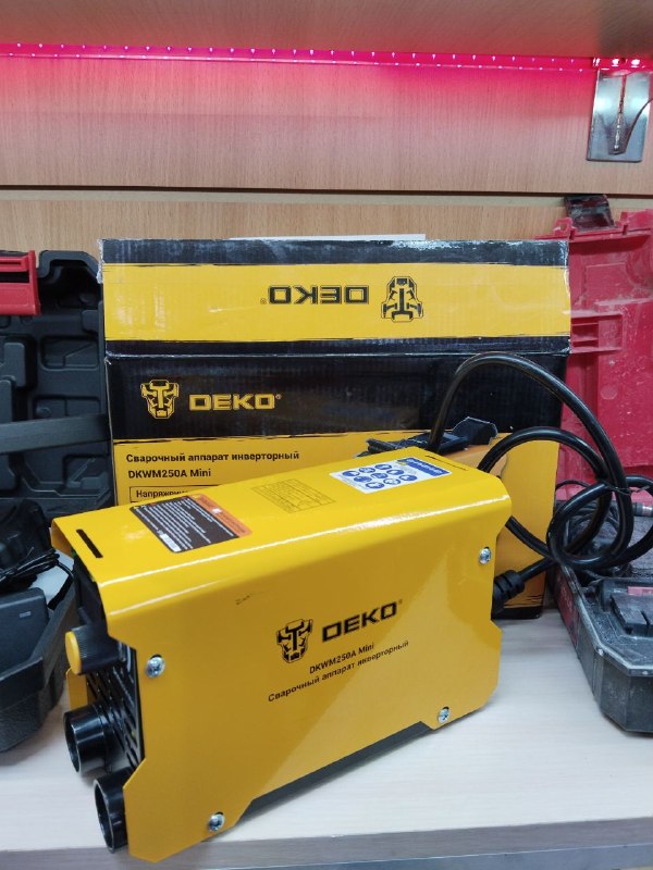 Сварочный аппарат - инвертор ММА Deko DKWM250A mini MMA