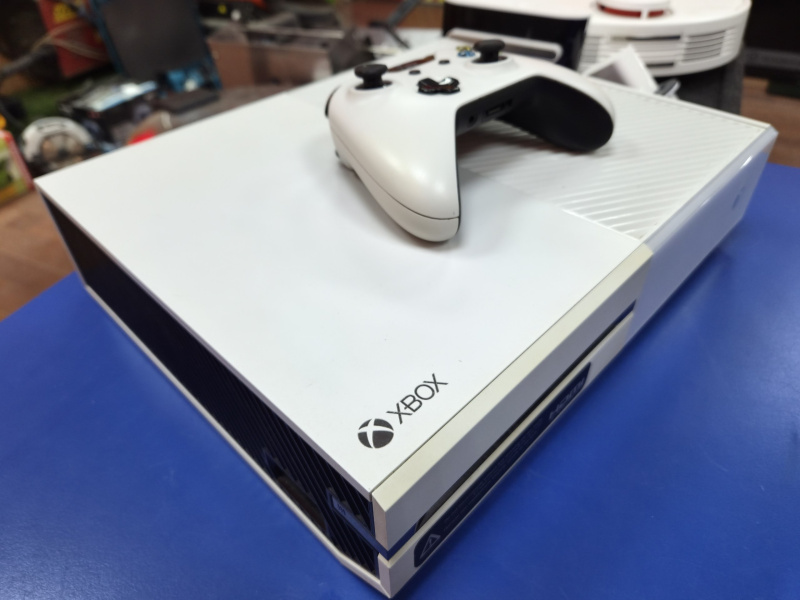Игровая приставка Xbox One 500