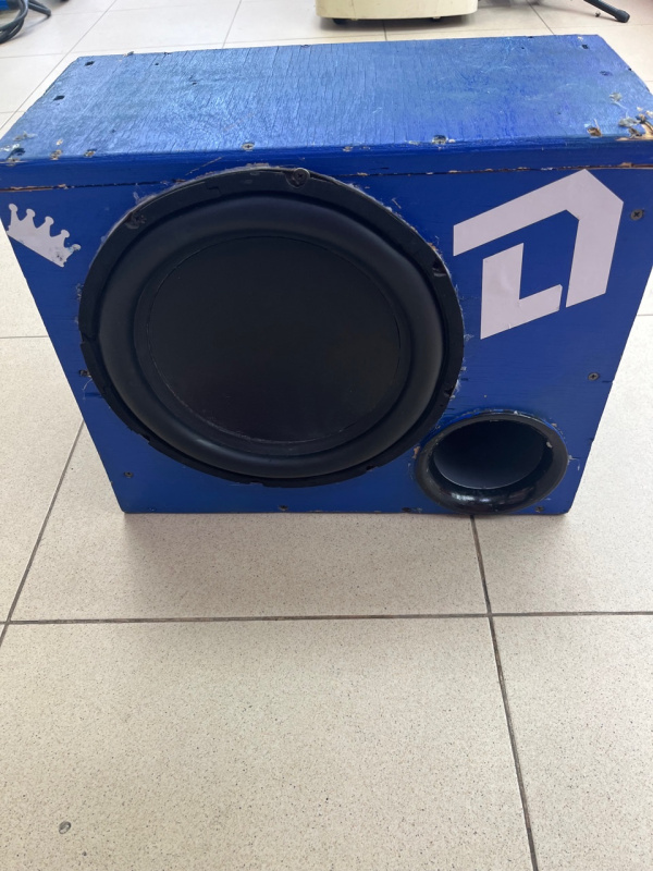 Авто сабвуфер Alpine S1244BP
