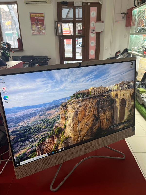 Моноблок HP tpc Q046-24