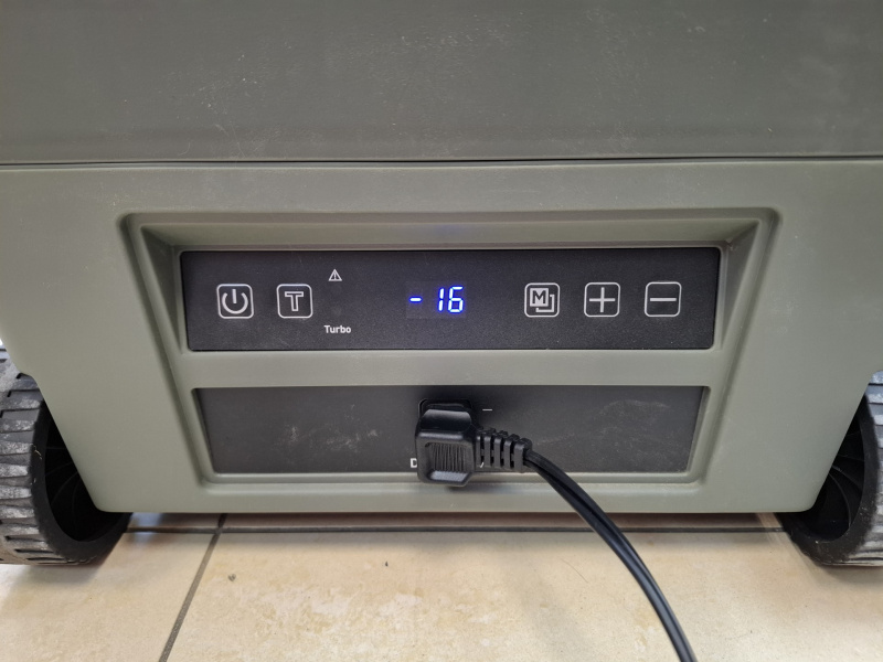 Авто аксессуар Автообогреватель ICE CUBE IC-43