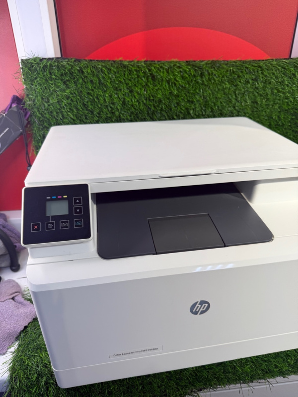 Принтер HP МФУ HP Color LaserJet Pro M180n