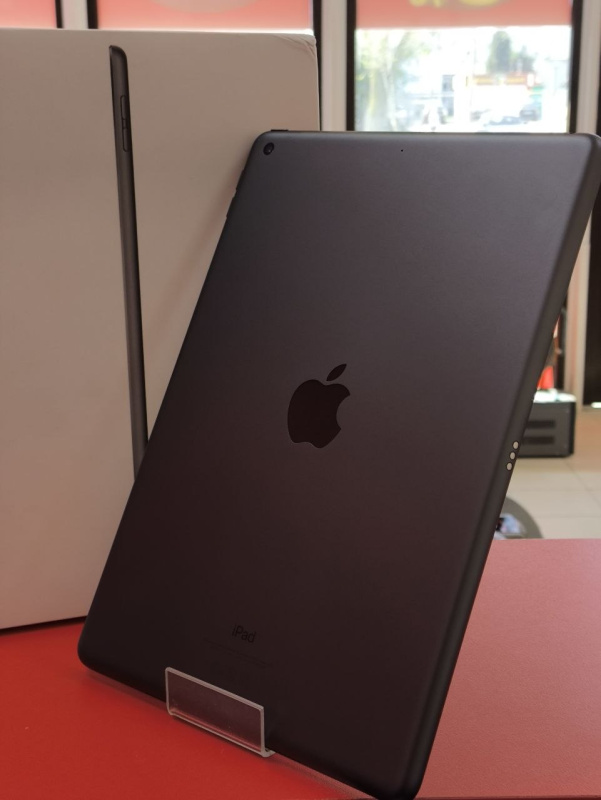 Планшет Apple iPad (9-го поколения) (2021)