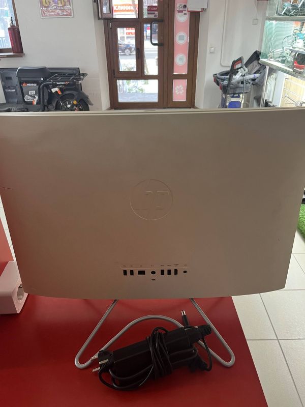 Моноблок HP tpc Q046-24